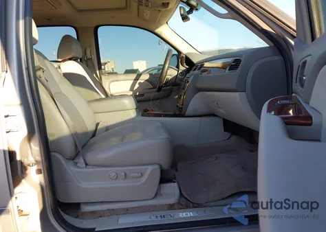 2009 Chevrolet Tahoe Ltz from USA, damaged, VIN 1GNFK33099R130294